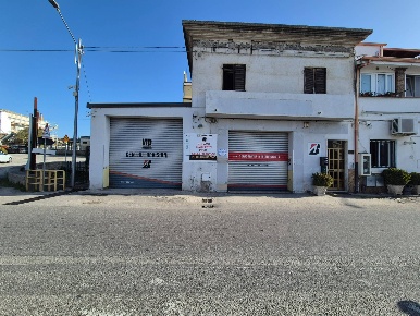 Foto Negozio in via nazionale, Catanzaro Fortuna - Corvo di 150 m²