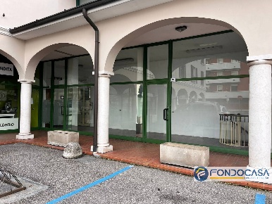 Foto Locale commerciale in ospitaletto, Ospitaletto di 52 m² con 1 locali