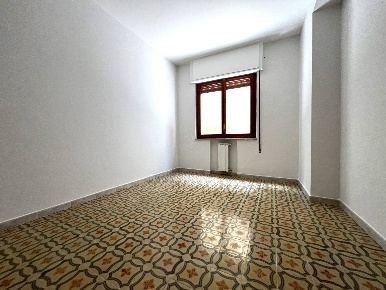 Foto Appartamento in via Milelli, Catanzaro Centro Storico di 90 m²