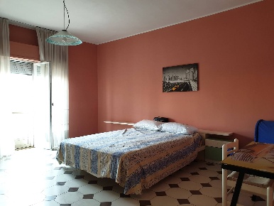 Foto Appartamento in Via Genova, Catanzaro Catanzaro Lido di 180 m²