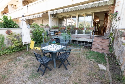 Foto Case semi ndipendenti a Luni Casano Dogana Isola di 158 m² in vendita