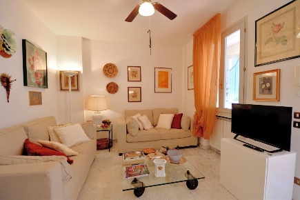 Foto Appartamento a Forte dei Marmi Centro di 100 m² con 5 locali