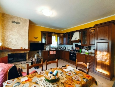 Foto Case semi ndipendenti a Luni Casano Dogana Isola di 100 m² in vendita