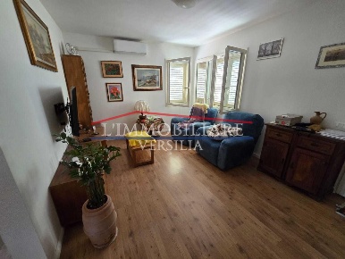Foto Casa indipendente a Massa Romagnano di 110 m² con 8 locali in vendita