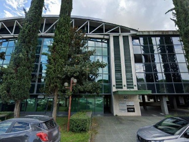 Foto Negozio a Poggibonsi Centro di 200 m² in vendita