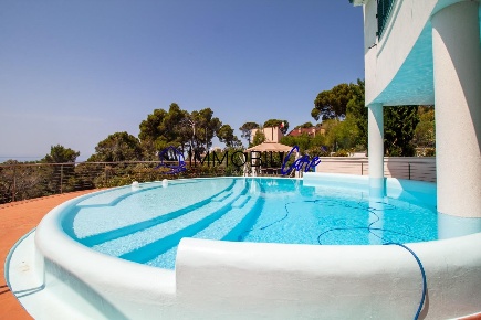 Foto Casa indipendente a Rosignano Marittimo Chioma, Nibbiaia di 200 m²