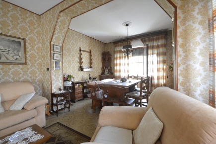 Foto Casa indipendente a Lucca Montuolo di 170 m² con 5 locali in vendita