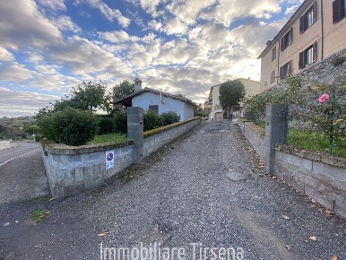 Foto Villa bifamiliare a Orvieto di 187 m² con 7 locali in vendita