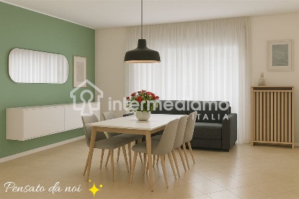 Foto Appartamento a Riva del Garda di 119 m² con 5 locali in vendita