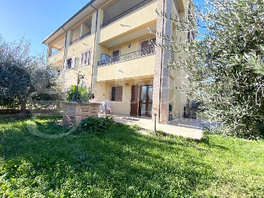 Foto Appartamento in Via CREDARO 13, Perugia Collestrada di 70 m²