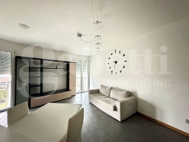 Foto Appartamento in Via Matteotti 1, Borgomanero Centro di 65 m²