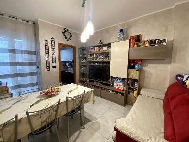 Foto Appartamento in Via DE NICOLA 3, Beinasco Centro di 60 m² con 2 locali