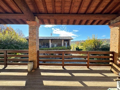 Foto Villa unifamiliare in Via nespolo 2, Adro di 750 m² con 10 locali