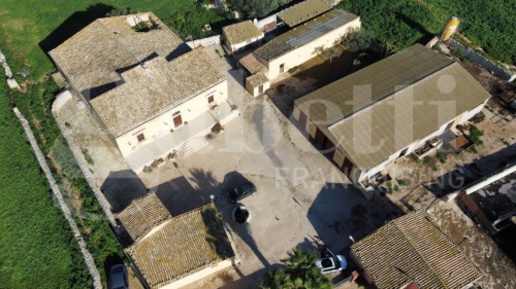 Foto Rustico in Contrada Spinazza 0, Santa Croce Camerina di 1190 m²