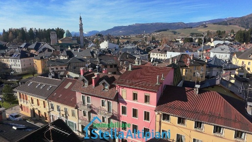 Foto Appartamento in viale Giacomo Matteotti, Asiago Centro di 120 m²