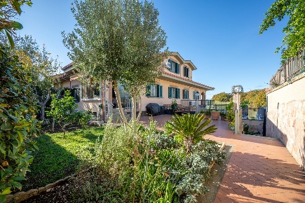 Foto Villa unifamiliare in via Olevano Romano, Guidonia Montecelio