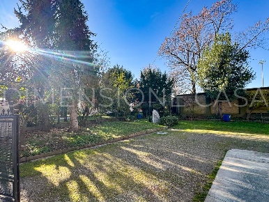 Foto Casa indipendente a Cavezzo di 100 m² con 4 locali in vendita