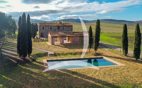 Foto Rustico a Castiglione d'Orcia Centro di 320 m² con 8 locali in vendita