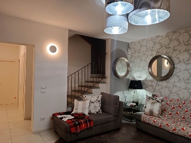 Foto Villa a schiera a Pistoia Candeglia di 144 m² con 8 locali in vendita