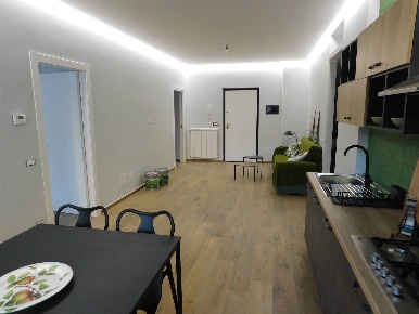 Foto Appartamento in Piazza Marconi, Caltanissetta Centro di 140 m²