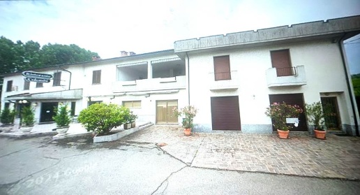 Foto Ristorante a Montù Beccaria di 1300 m² con 25 locali in vendita