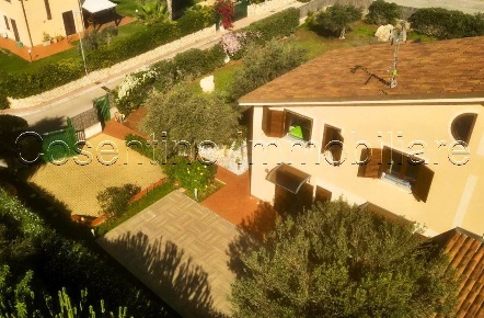 Foto Villa bifamiliare a Terrasini di 150 m² con 5 locali in vendita