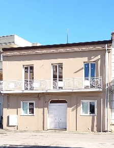 Foto Case indipendenti in via Luigi Guerrasio, Castel San Giorgio Centro