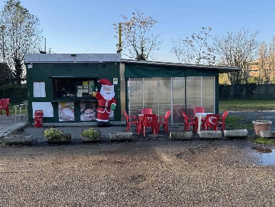 Foto Attività commerciale in Via dei Pini  1, Pieve Emanuele Centro