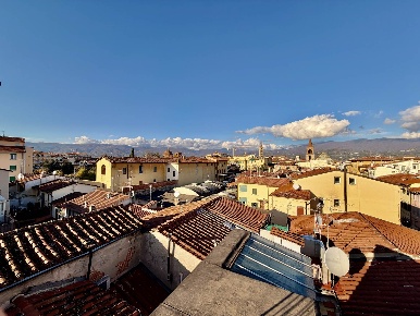 Foto Appartamento a Pistoia Centro Storico di 105 m² con 5 locali