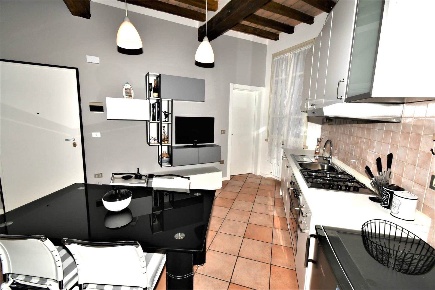 Foto Appartamento a Reggio nell'Emilia Centro Storico di 58 m² con 4 locali