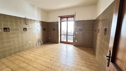 Foto Appartamento in VIA ADA NEGRI, Fondi Centro di 80 m² con 5 locali