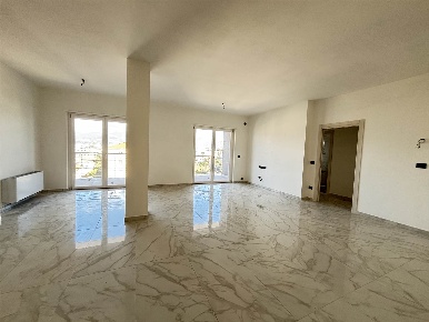 Foto Attico in Via Roma, Bellizzi Centro di 115 m² con 4 locali in vendita