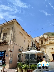 Foto Appartamento in CASTELLAMMARE DEL GOLFO, Alcamo Centro di 160 m²