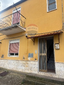 Foto Attività commerciale in contrada calderaro, Caltanissetta Centro