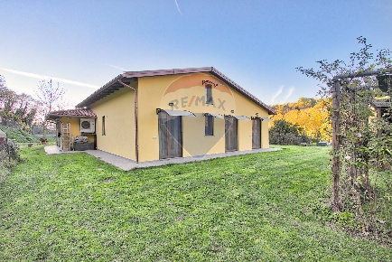 Foto Villa singola in VIA FRUSCOLA, Castelfranco Piandiscò di 300 m²