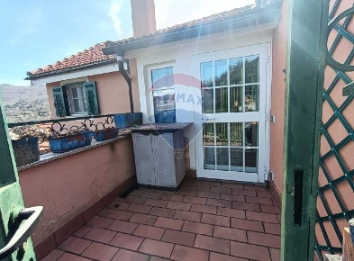 Foto Case semi ndipendenti in Via Veirasca, Quiliano Montagna di 150 m²