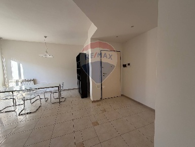 Foto Appartamento in Via Foglia, Ancona Torrette di 113 m² con 3 locali