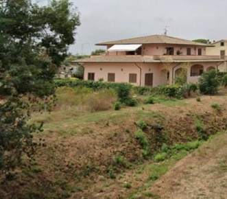 Foto Villa singola in Loc Camerone, Manciano di 270 m² con 11 locali