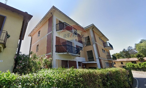 Foto Appartamento in Via Mazzini, Casciago Centro di 88 m² con 2 locali