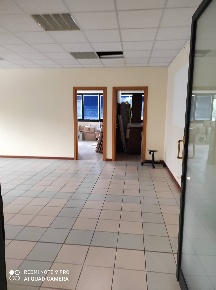 Foto Ufficio in Via Sarzanese, Lucca Sant'Anna di 130 m² con 3 locali