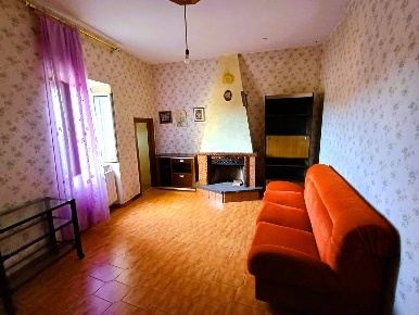 Foto Appartamento in Piazza Vittorio Emanuele, Caprarola Centro di 48 m²