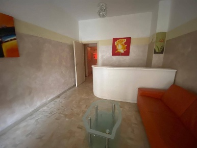 Foto Attività commerciale in Via Brigate Partigiane, Pontedera di 105 m²