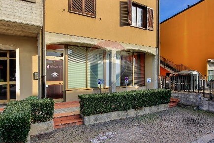 Foto Ufficio in DON LUIGI ROCCHI, Dalmine Centro, Sforzatica di 86 m²