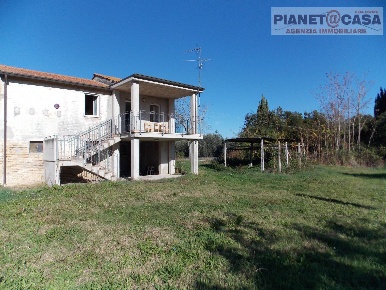 Foto Casa indipendente in Via Sciacquatoio, Spinetoli di 150 m² in vendita