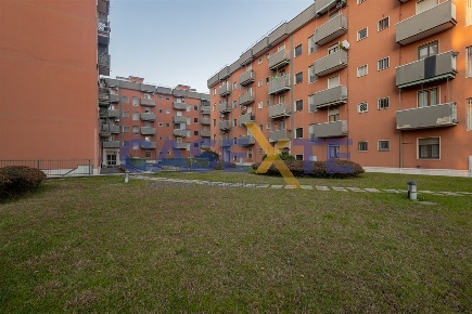 Foto Appartamento in Via Mar Nero, Milano Bisceglie di 120 m² con 4 locali