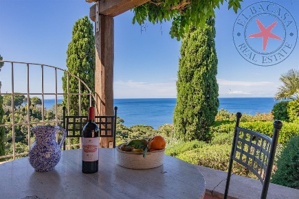 Foto Villa unifamiliare a Capoliveri di 283 m² con 5 locali in vendita