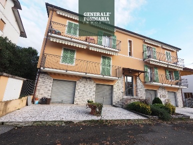 Foto Appartamento a Bolano di 85 m² con 4 locali in vendita