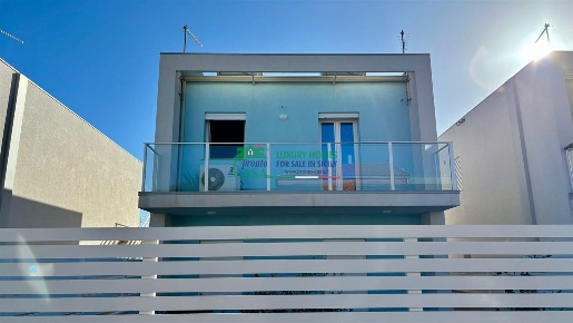 Foto Appartamento in Via 381, Ragusa Contrade di Marina di Ragusa di 77 m²