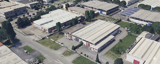 Foto Capannone industriale a Ronco Briantino di 1272 m² con 11 locali