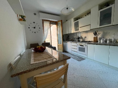 Foto Appartamento a Poggibonsi Centro di 73 m² con 3 locali in vendita